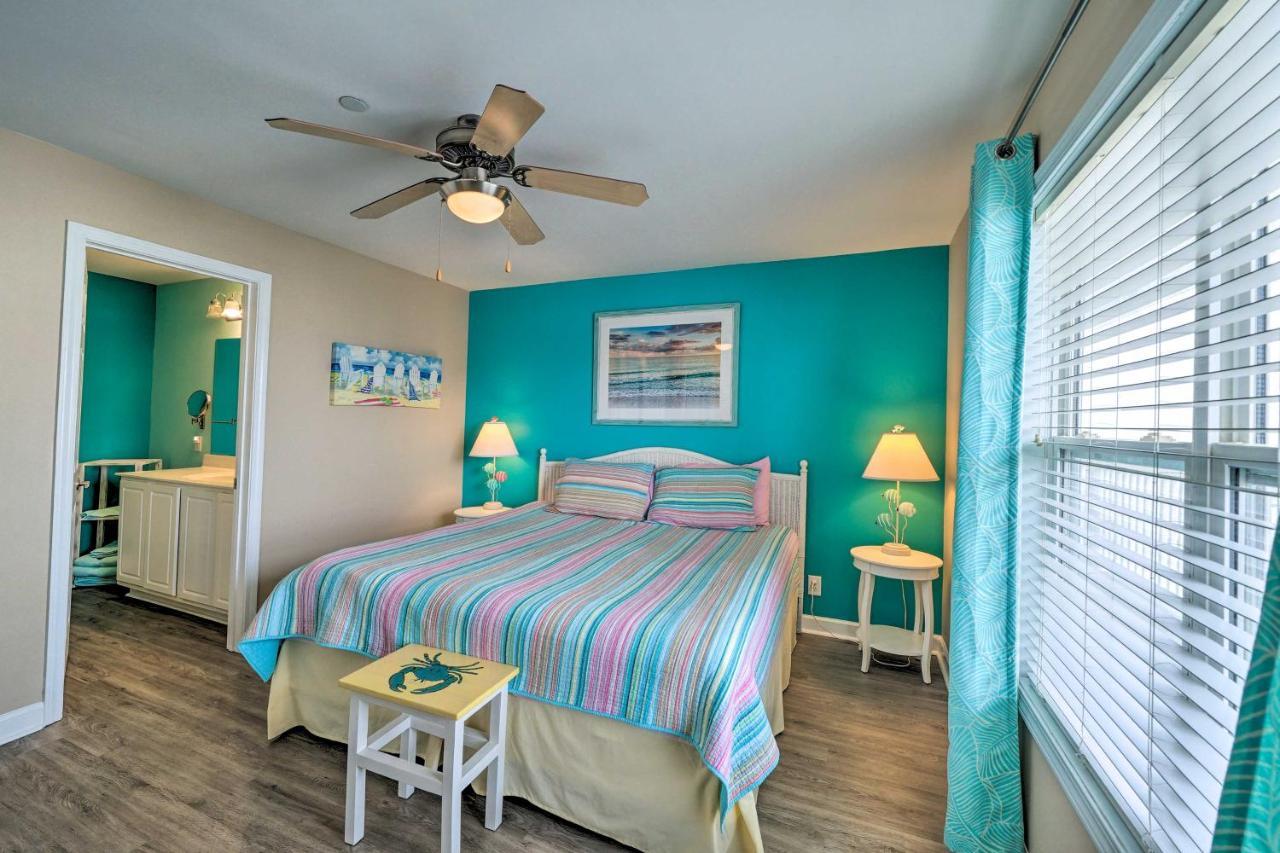 Ocean-View Oak Island Condo, 1 Block To Beach! Luaran gambar